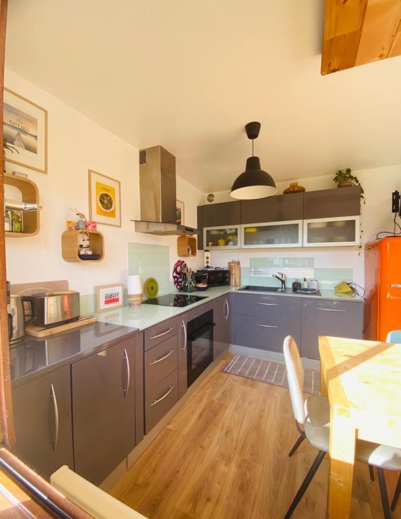 Appartement Au Calme Avec Vue Sur Les Montagnes. Sevrier Bagian luar foto